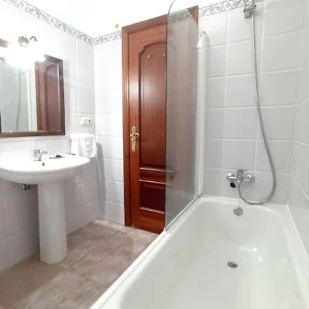 Apartamento Calle Real Apartment *